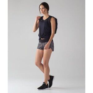 Lululemon Speed‎ Short Formation Alpine White Black Women Size 8